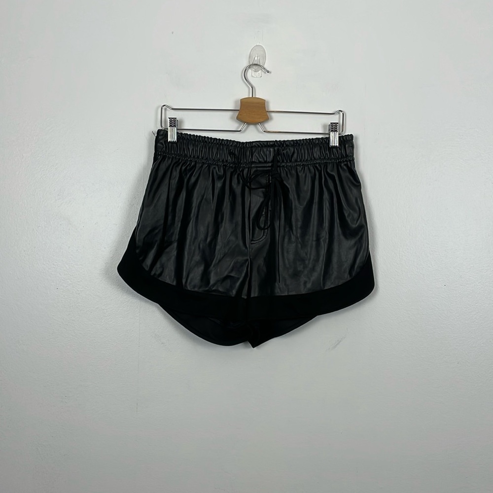 Akira Faux Leather Shorts Womens XL Drawstring Waist Athleisure Relaxed Black